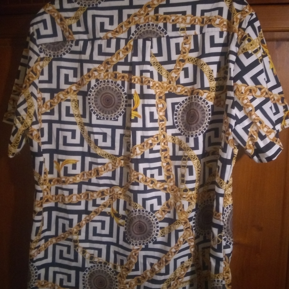 Shirt - Picture 8 of 9